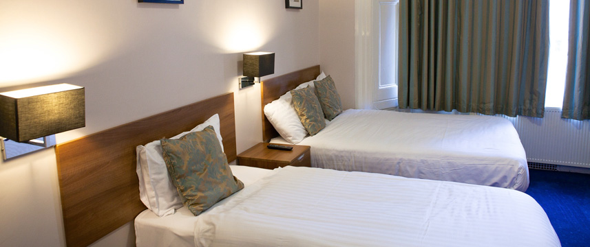 Hanover Hotel Victoria - Triple Room